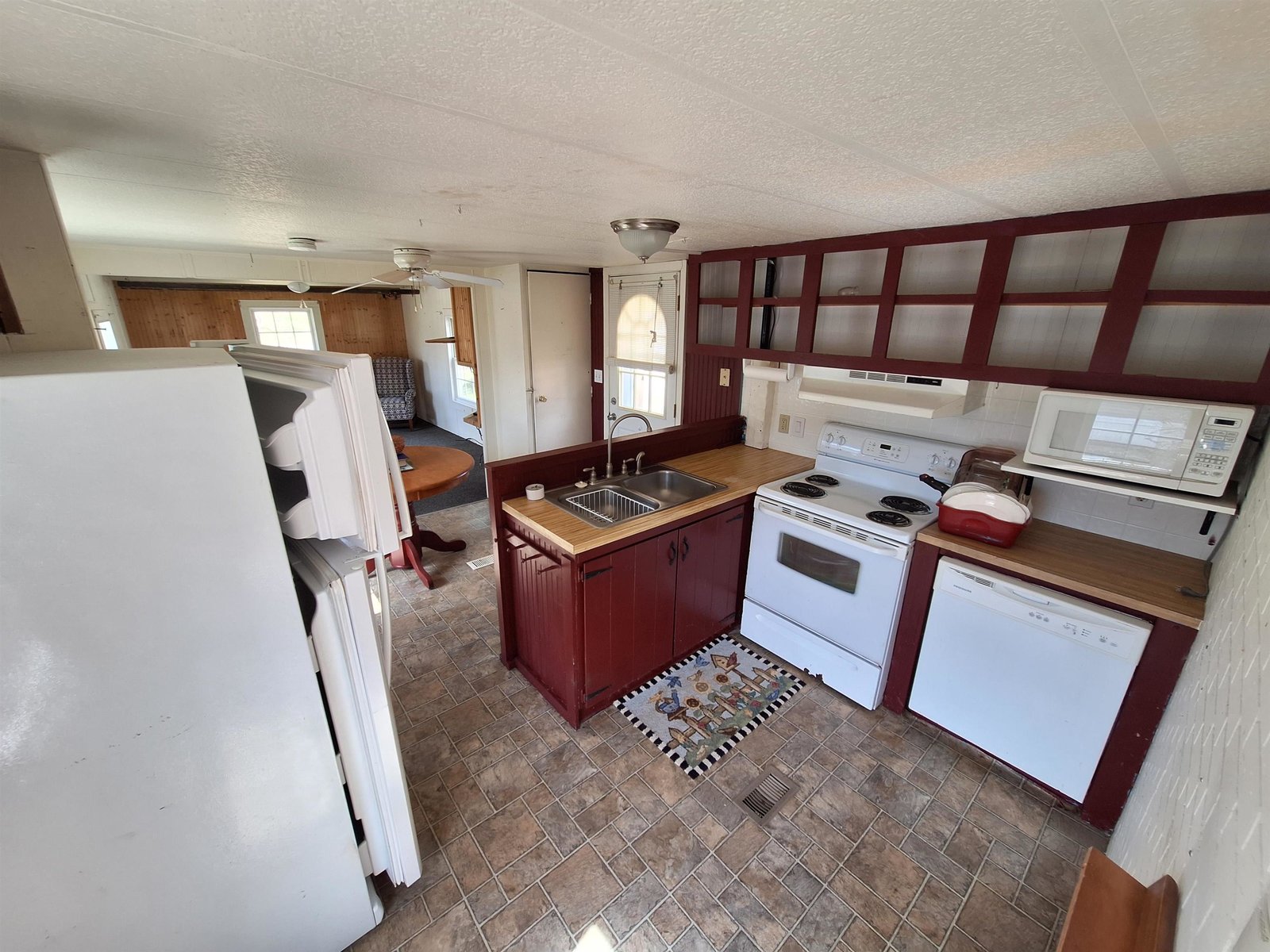 541 Hemlock Road
