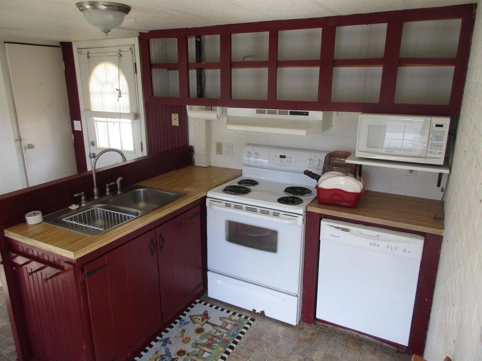 541 Hemlock Road