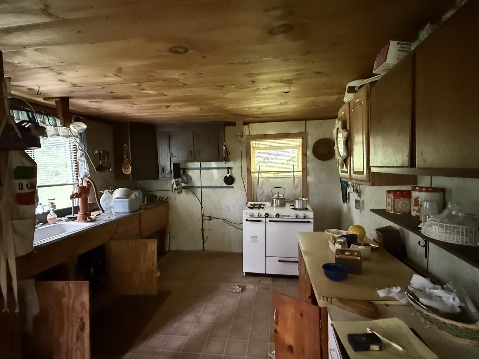 5423 Old County - South Road