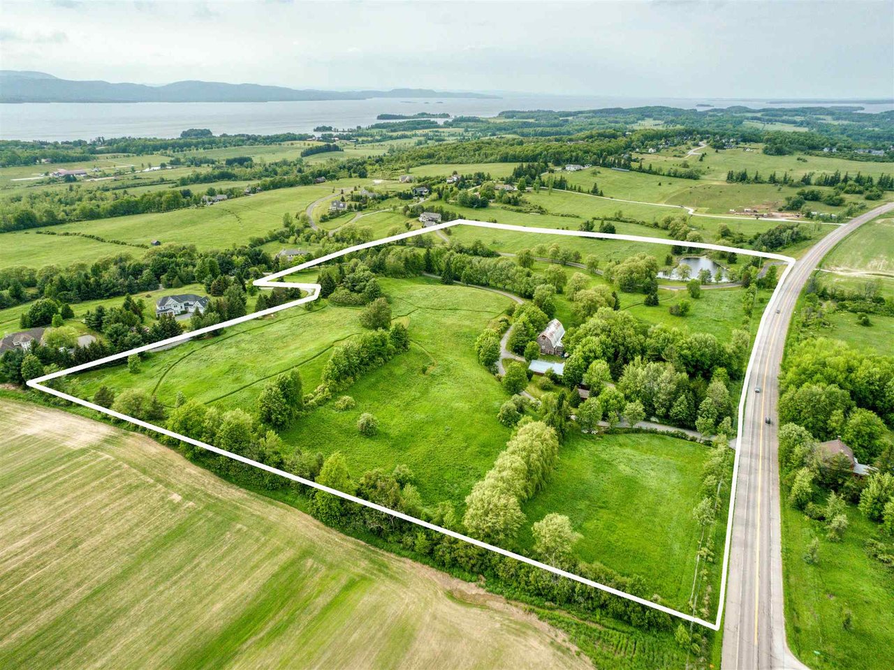 544 Ethan Allen Highway