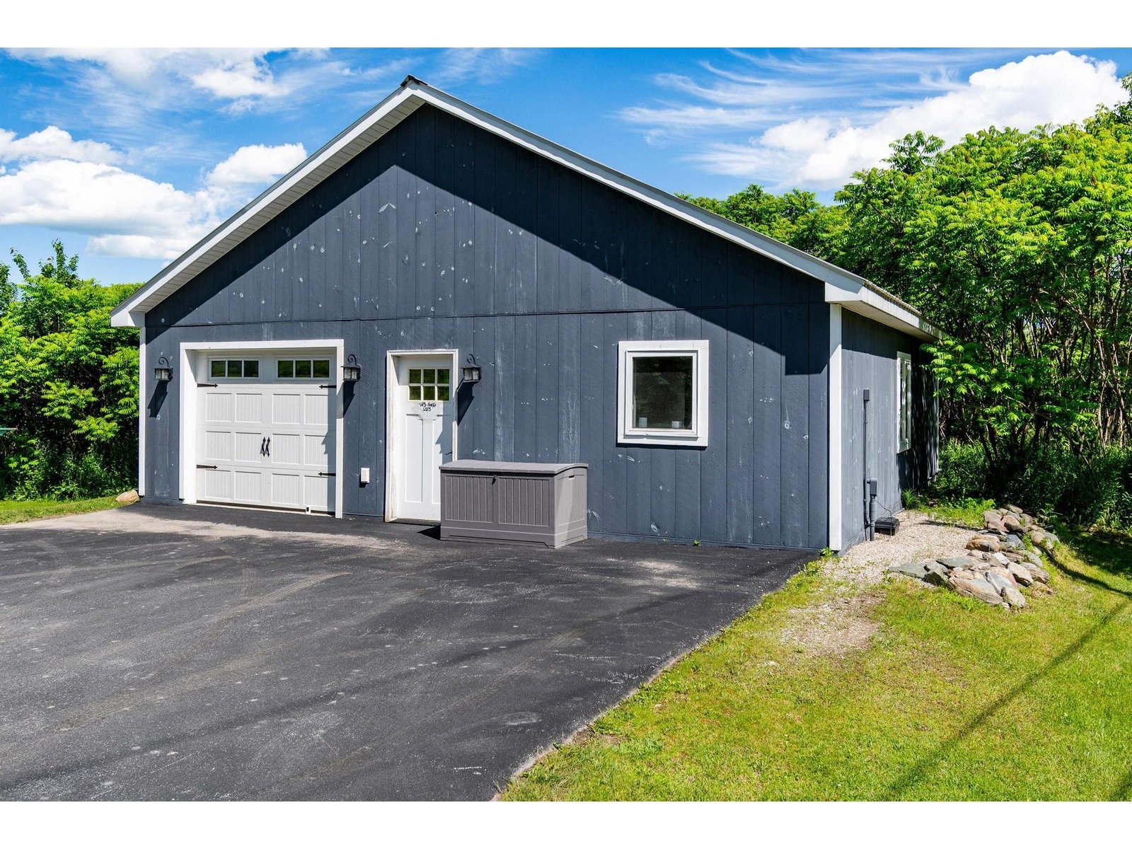 Detached 30x30 finished garage/workshop