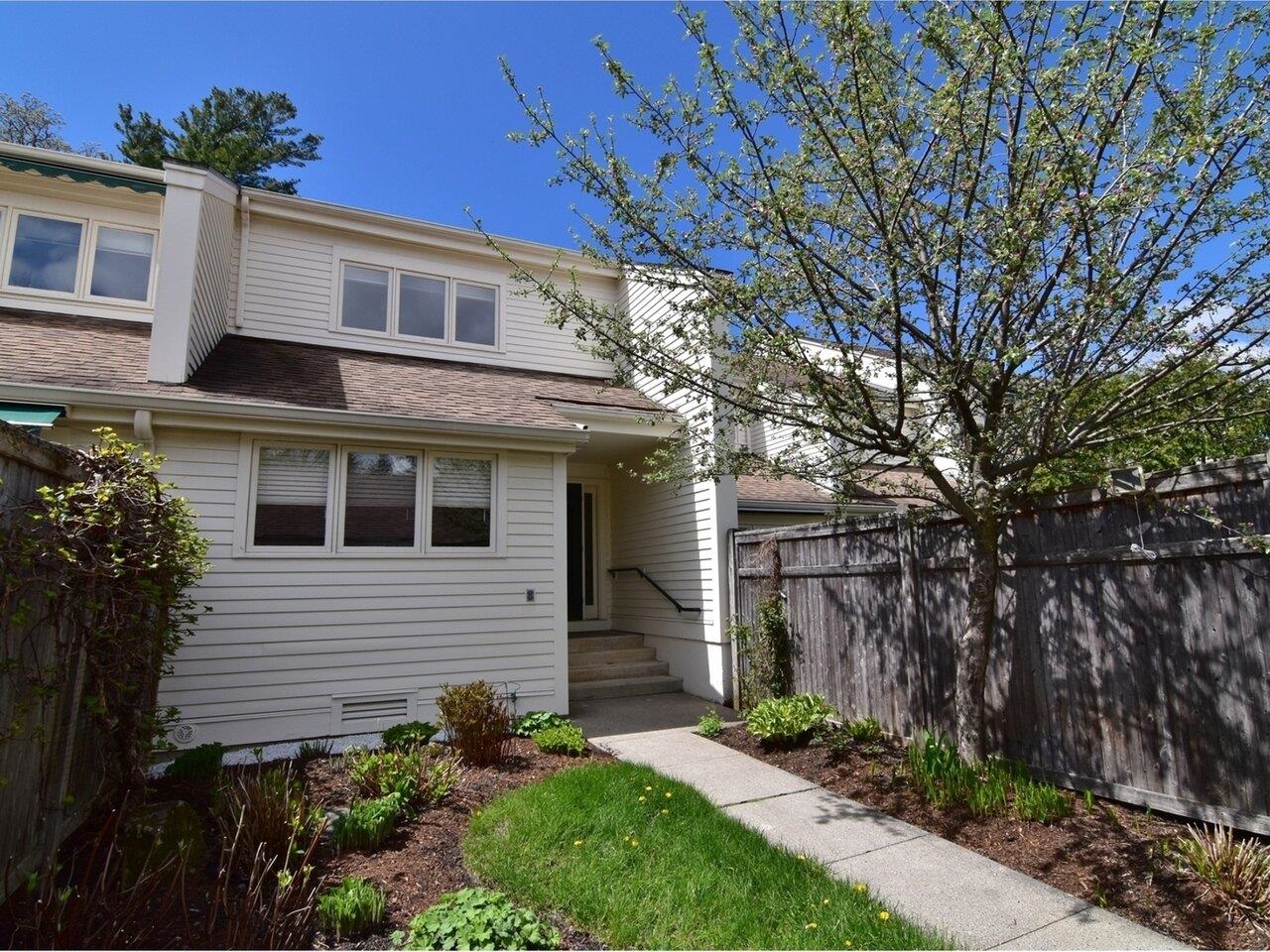 545 South Prospect Street, Unit 33