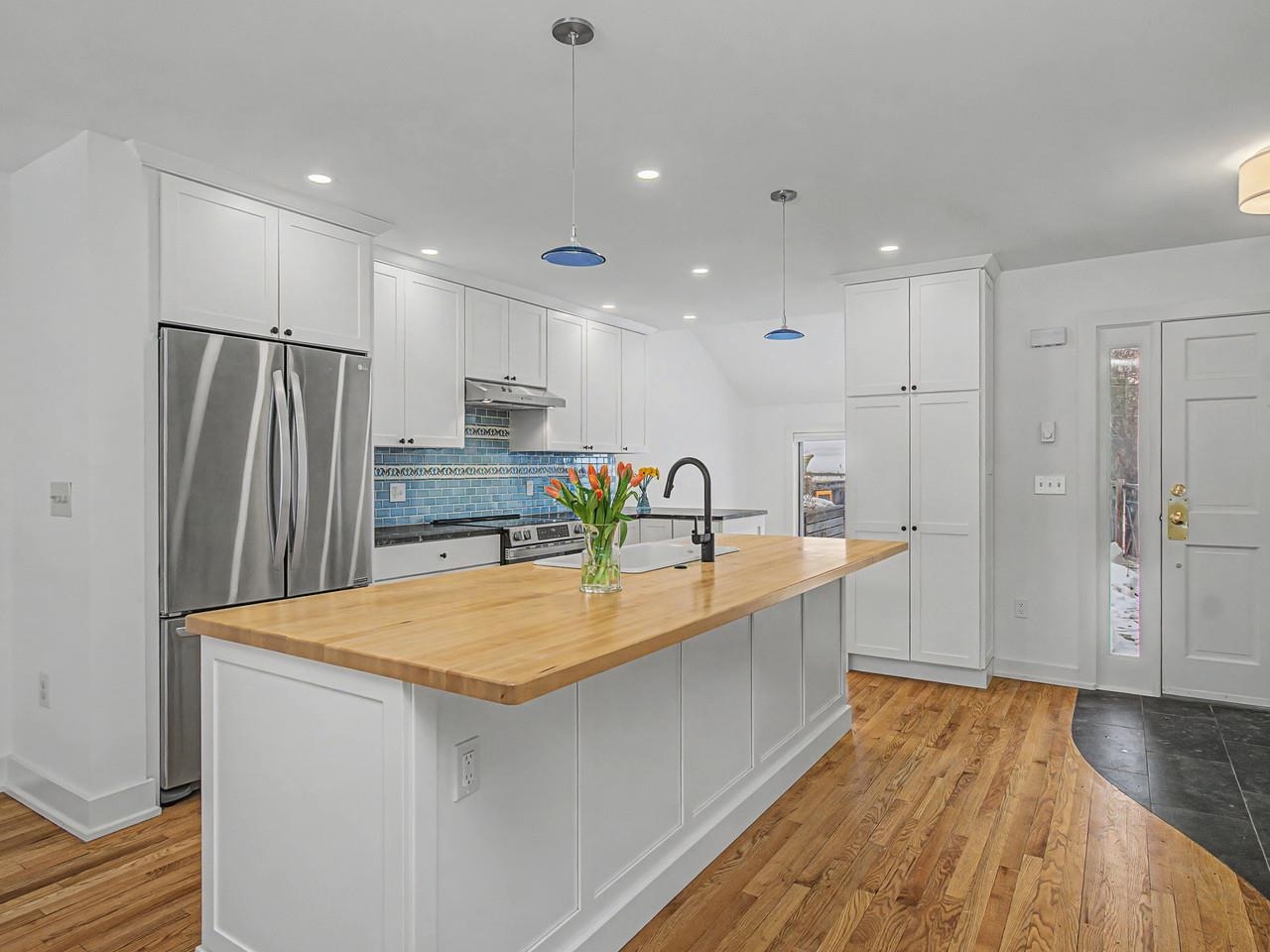 545 South Prospect Street, Unit 22