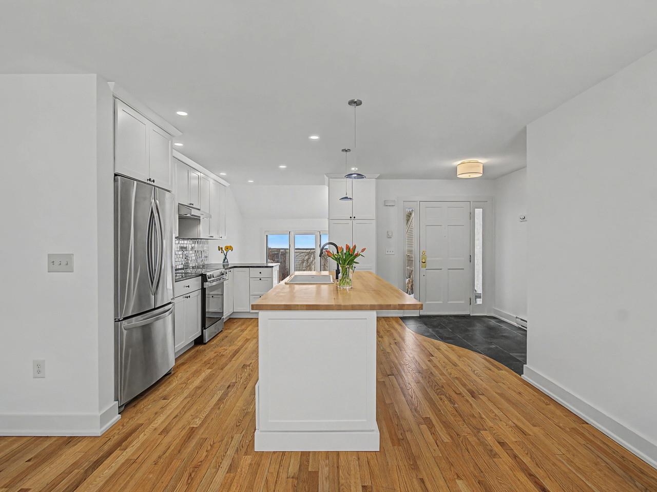 545 South Prospect Street, Unit 22