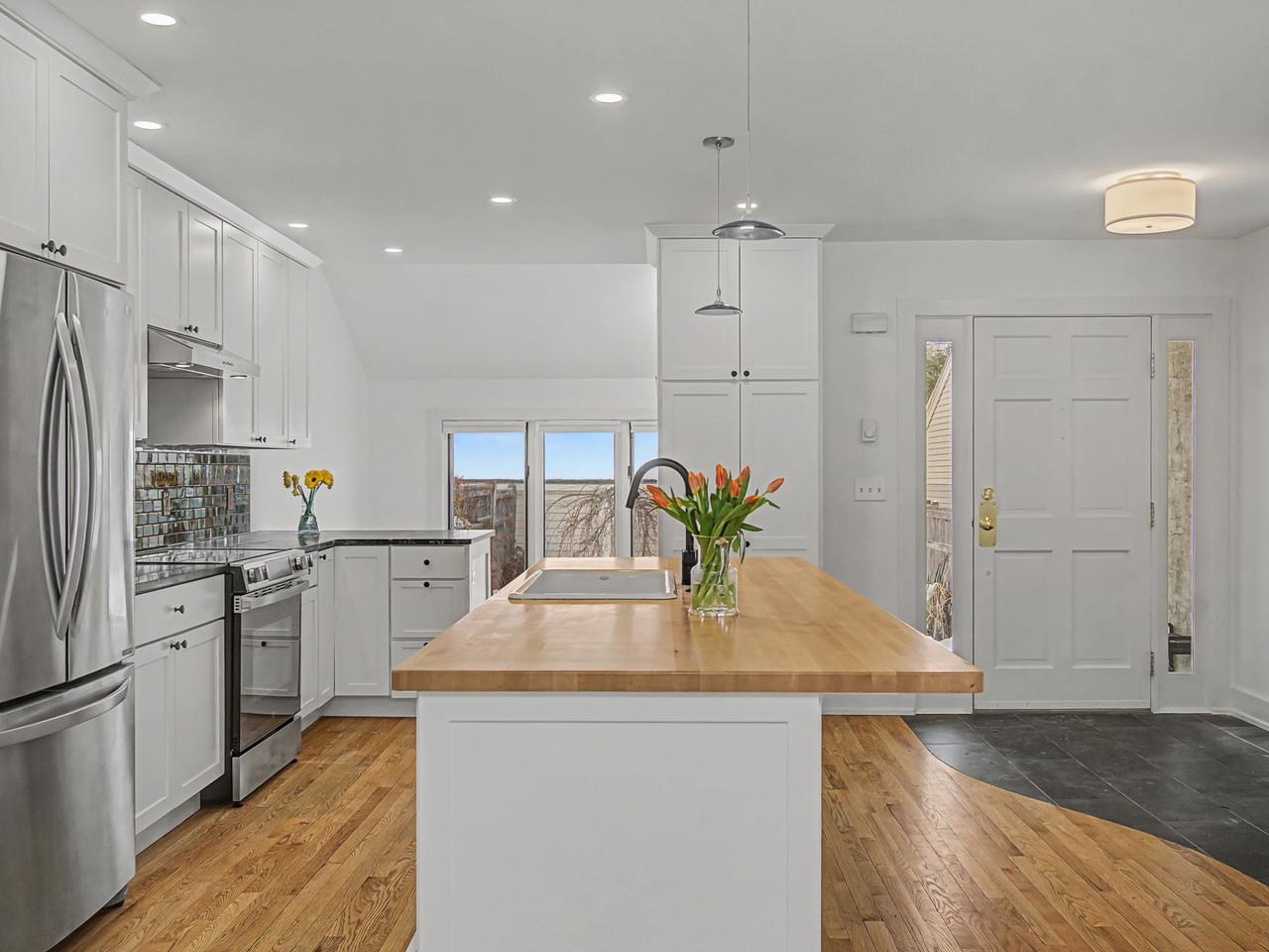 545 South Prospect Street, Unit 22