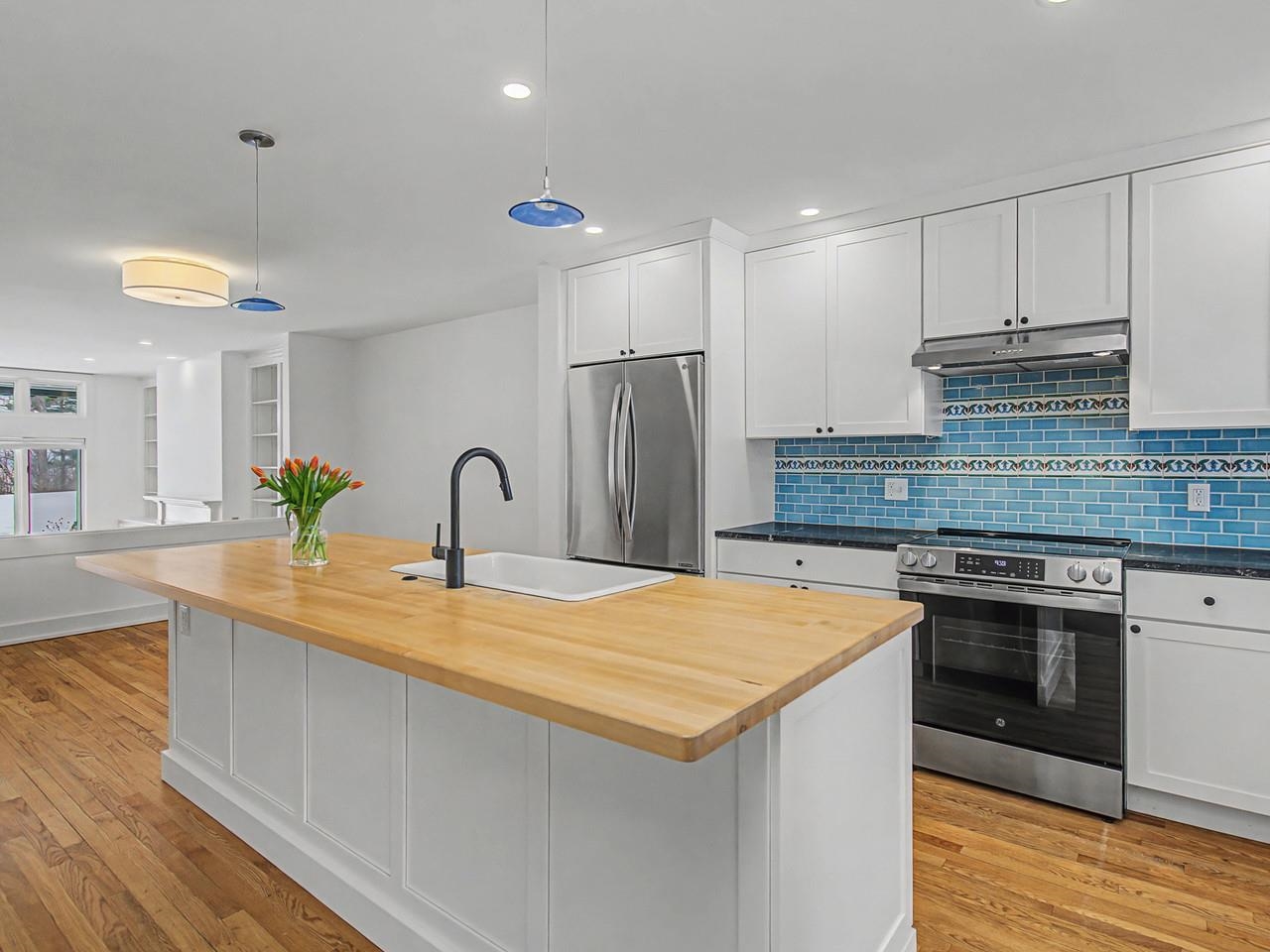 545 South Prospect Street, Unit 22