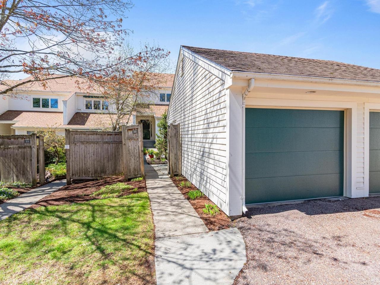 Detached garage off courtyard