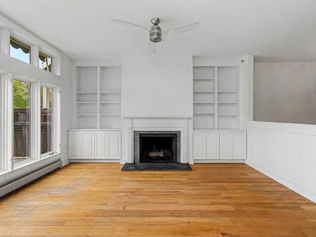 Fireplace & built-ins
