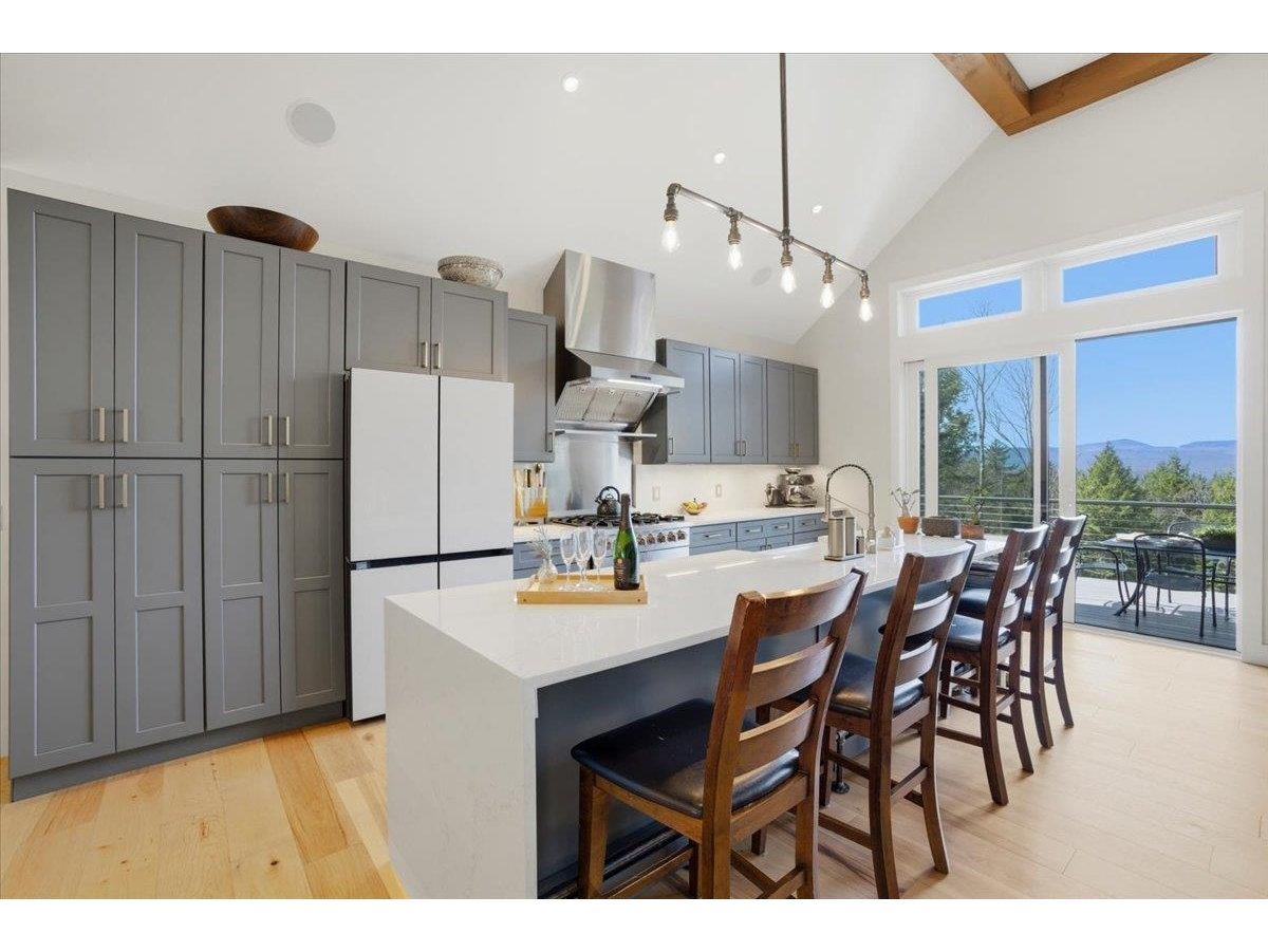 545 Stagecoach Lane