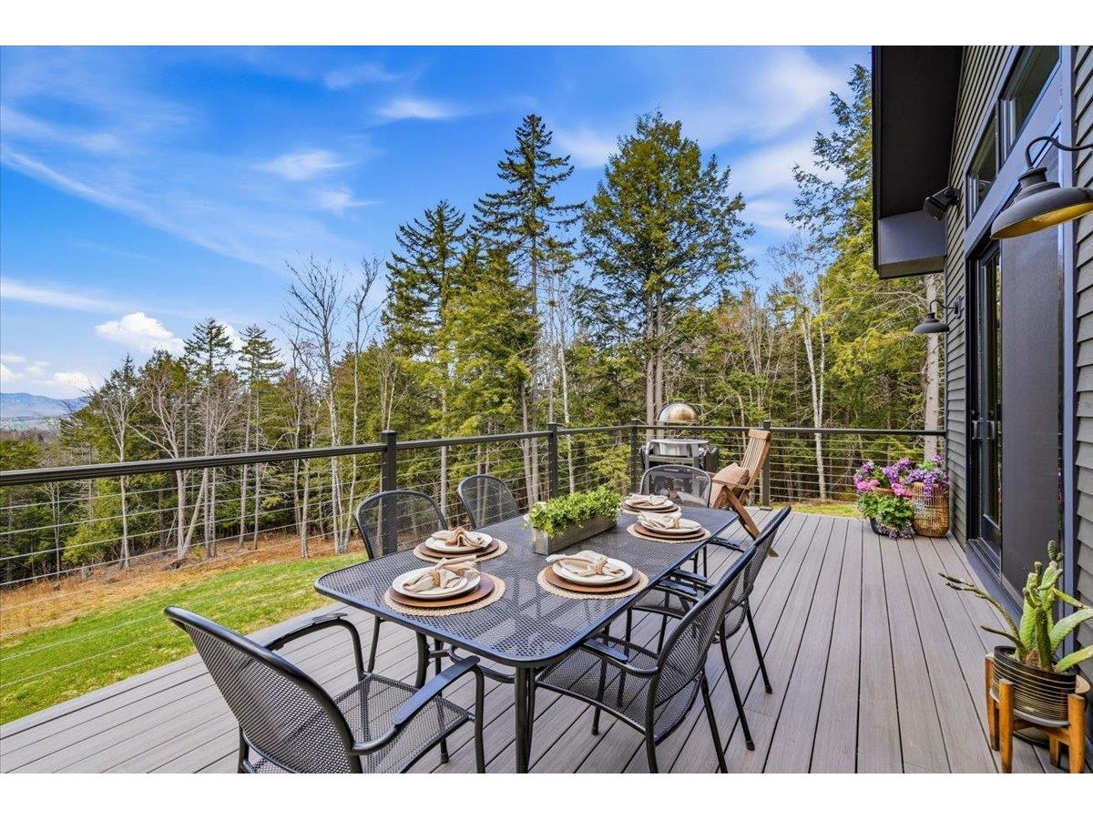 545 Stagecoach Lane