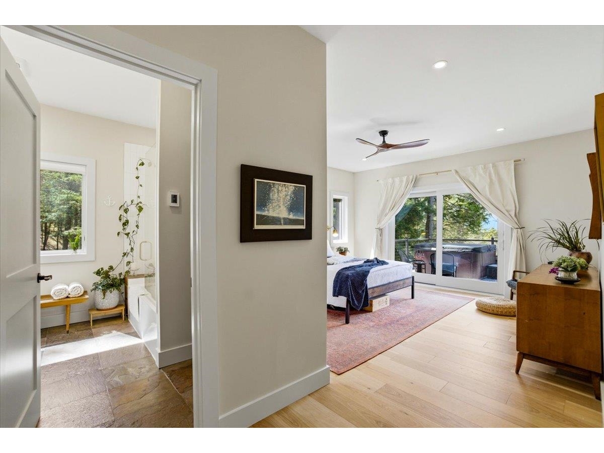 545 Stagecoach Lane