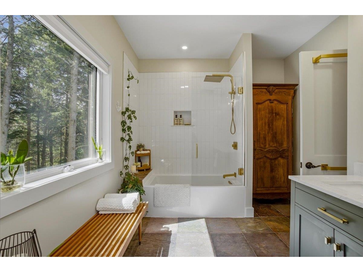545 Stagecoach Lane