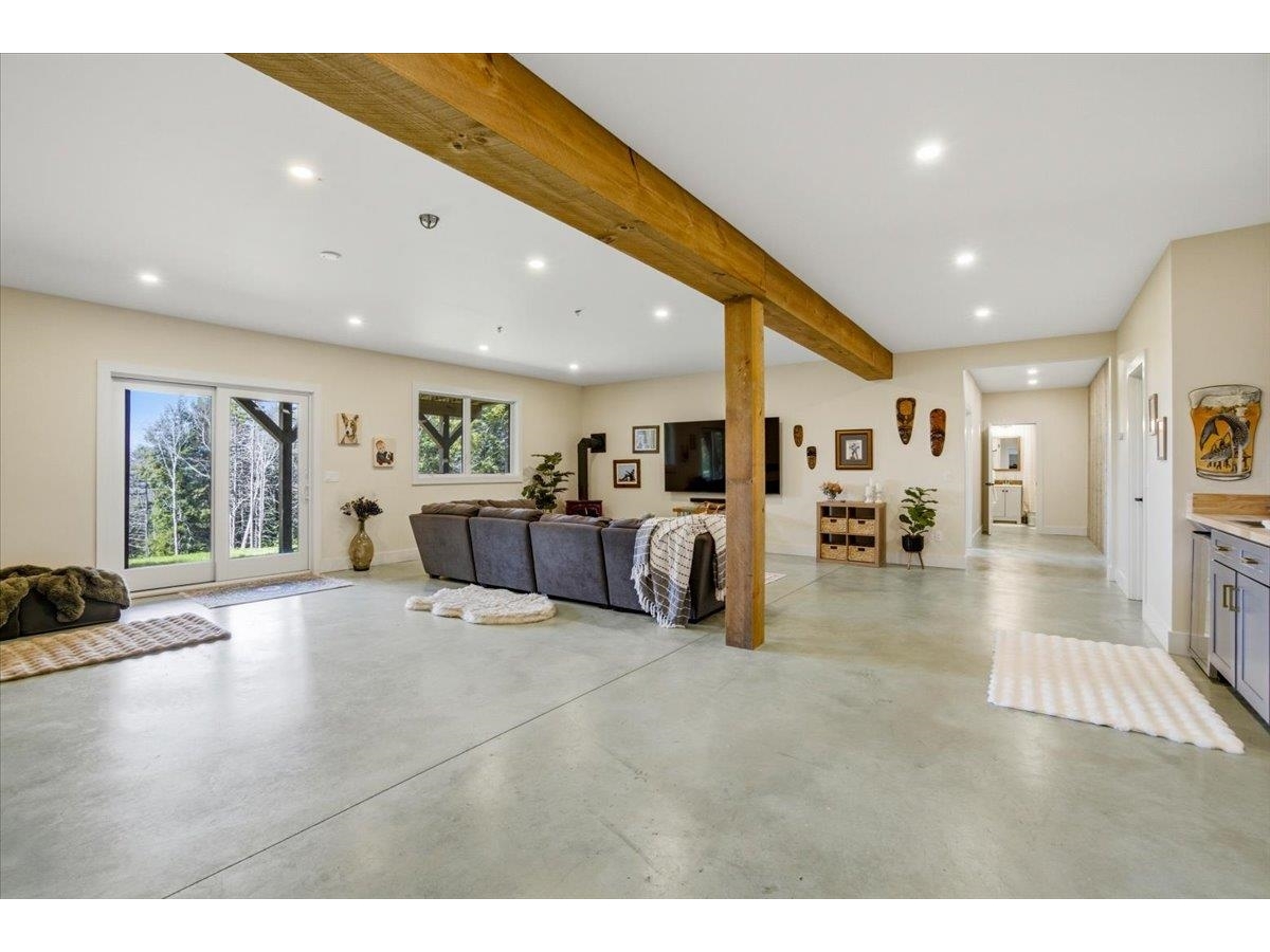 545 Stagecoach Lane