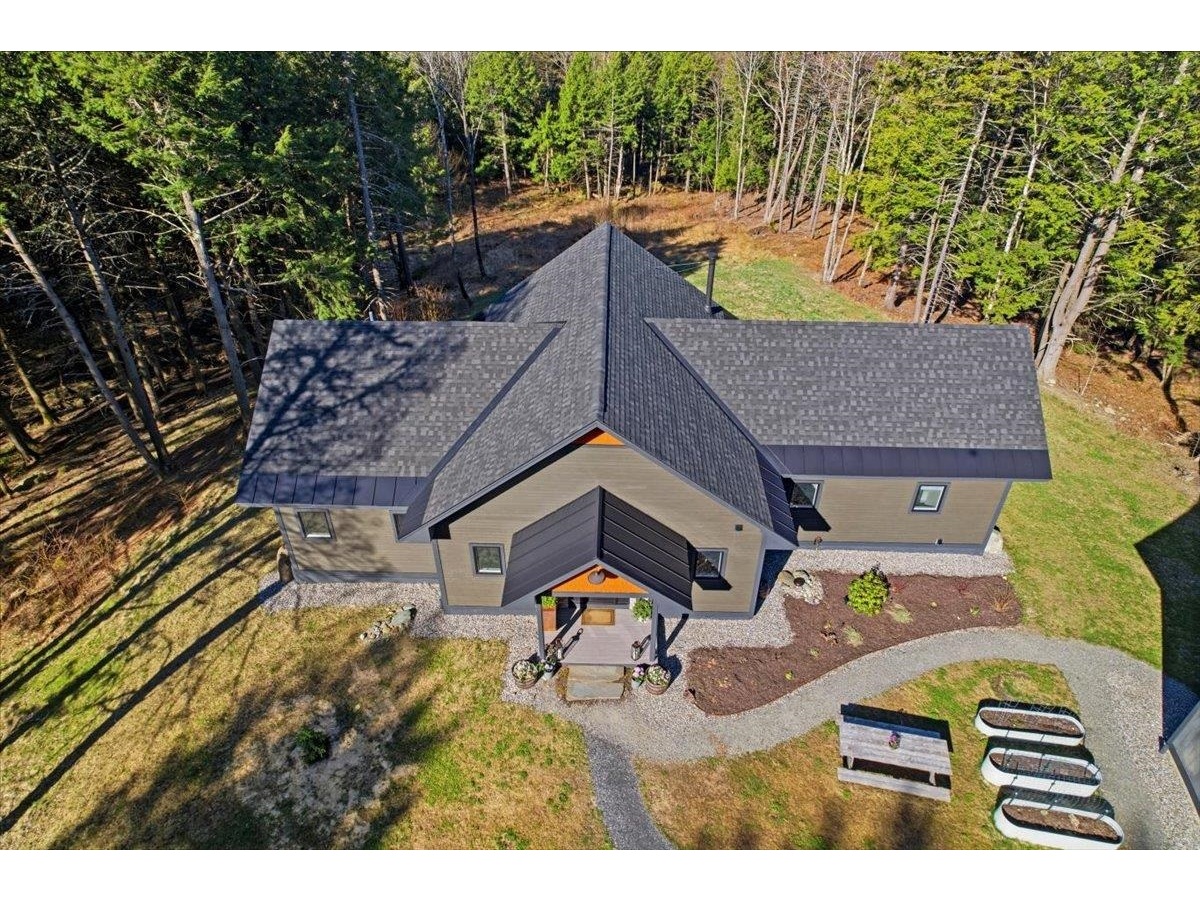 545 Stagecoach Lane