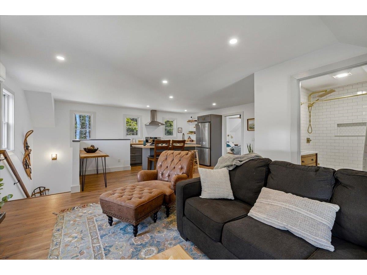 545 Stagecoach Lane