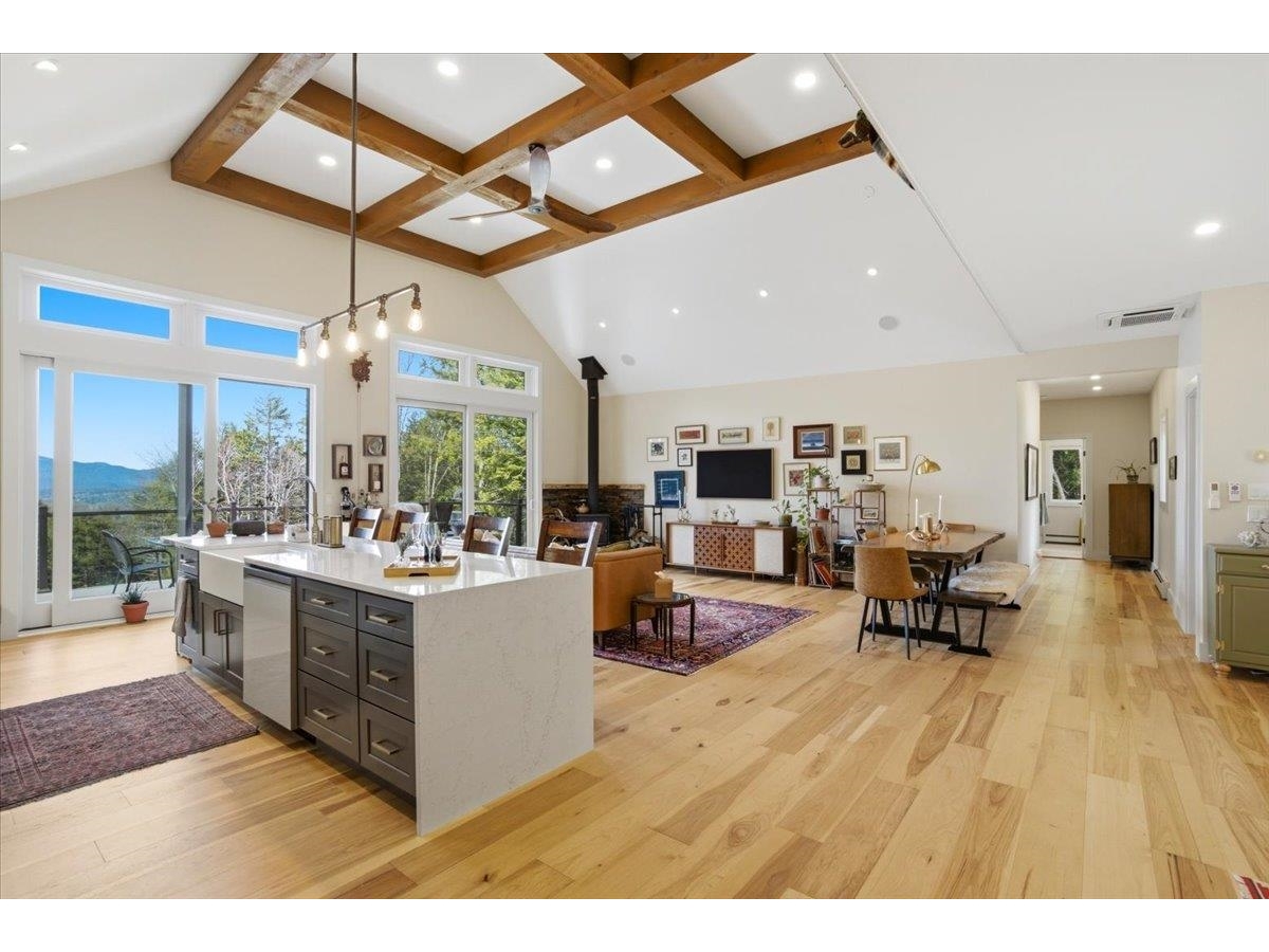 545 Stagecoach Lane