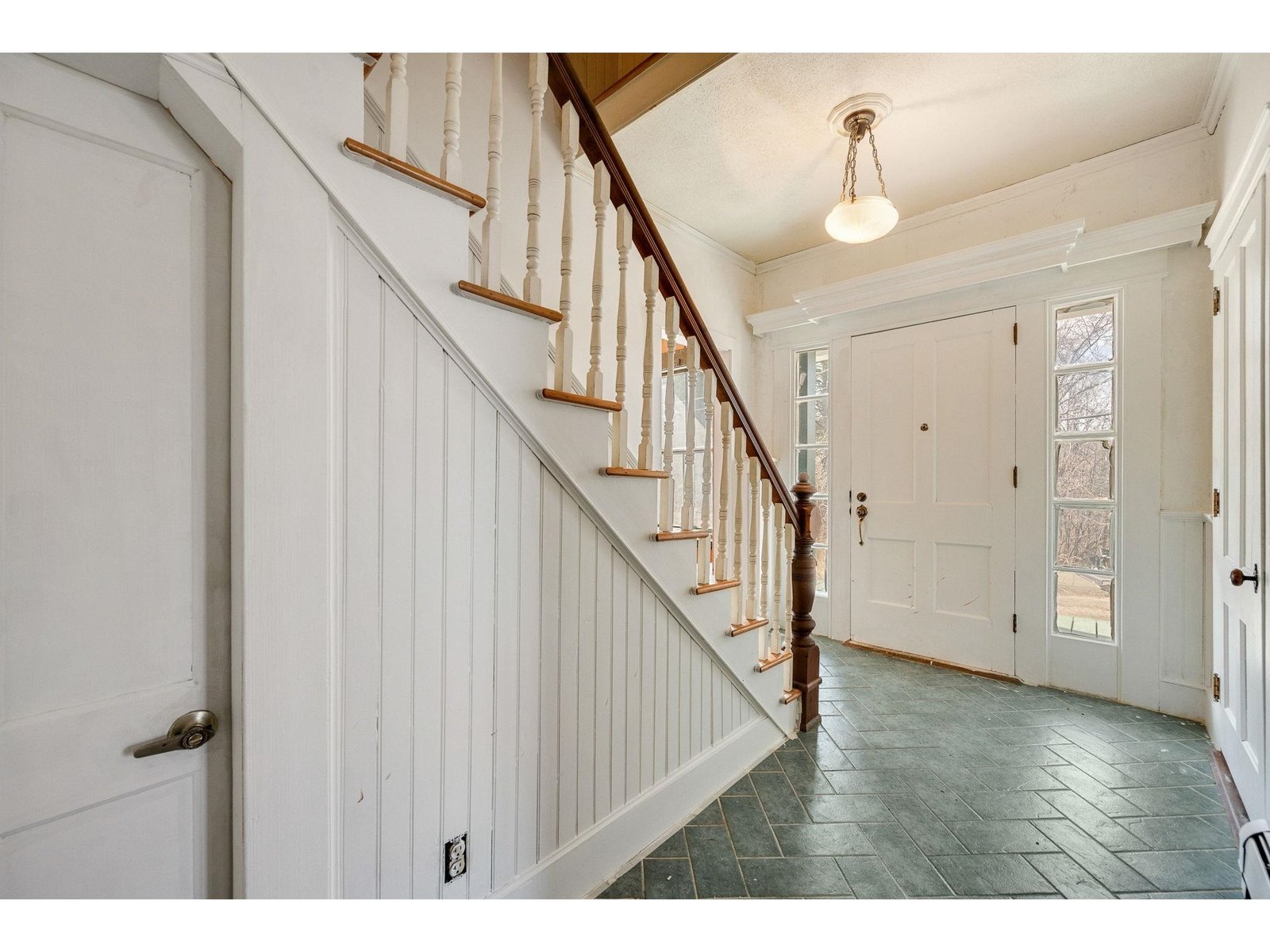 546 Anderson Road