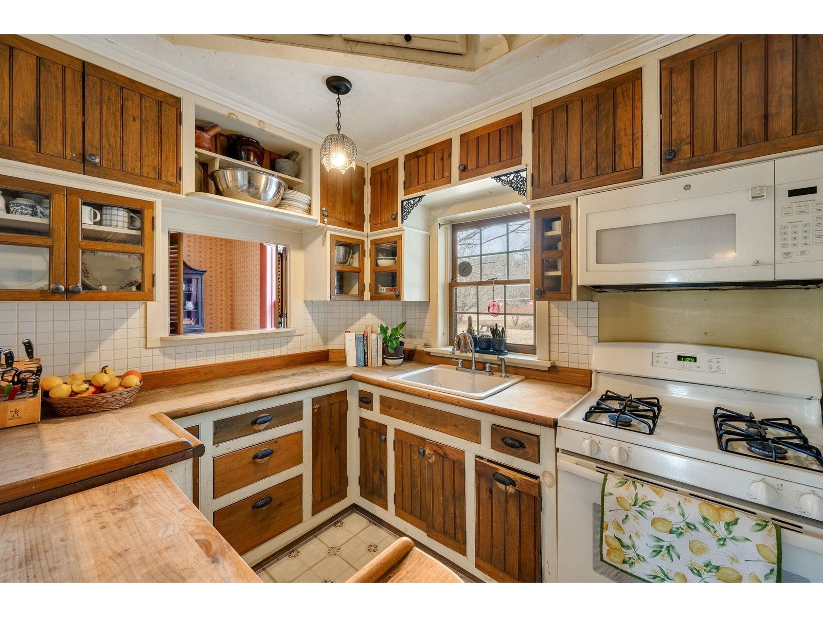 546 Anderson Road