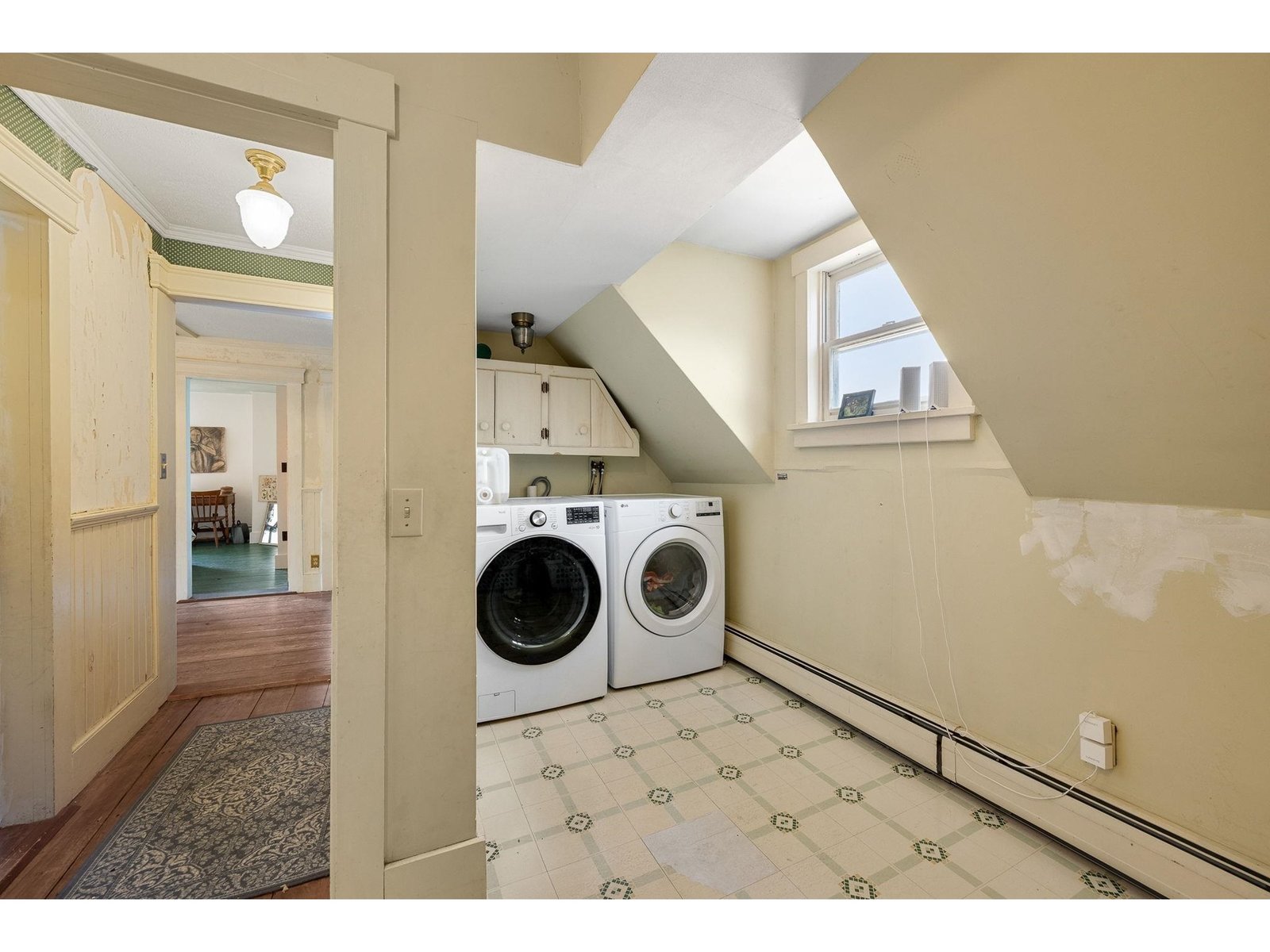 2nd floor laundry