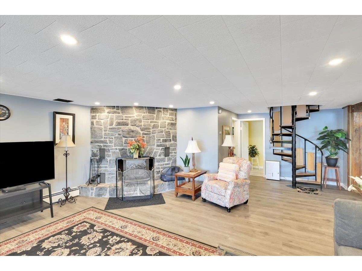 548 Monkton Road