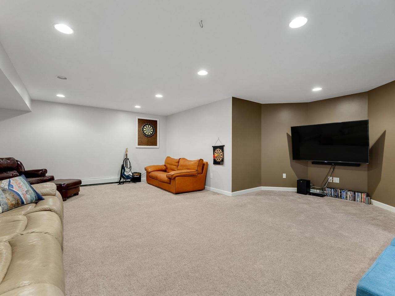 55 Applewood Lane