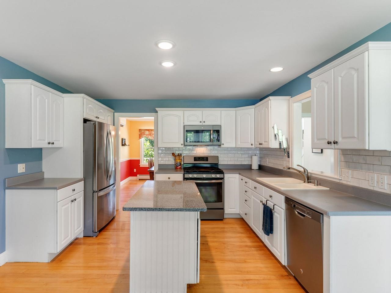 55 Applewood Lane