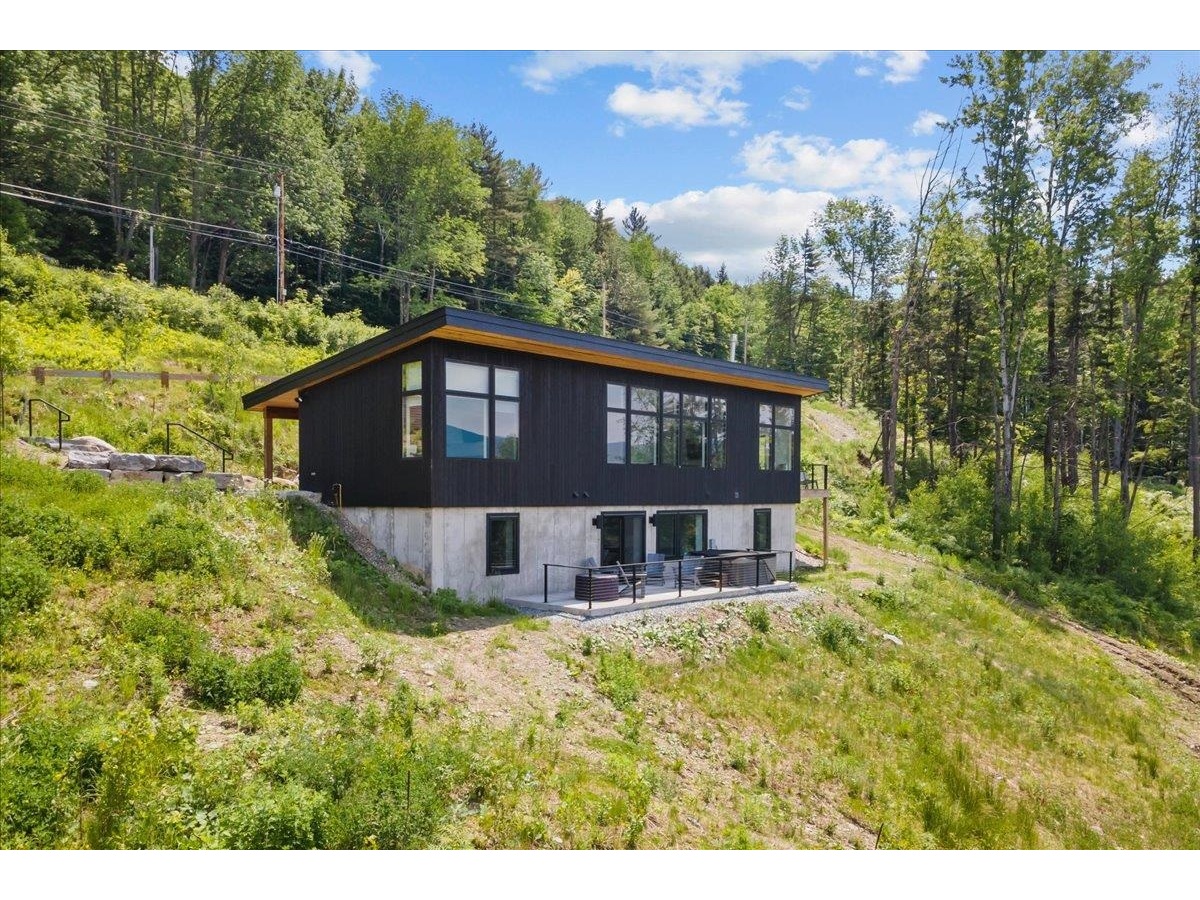 55 Eloise Lane, Stowe