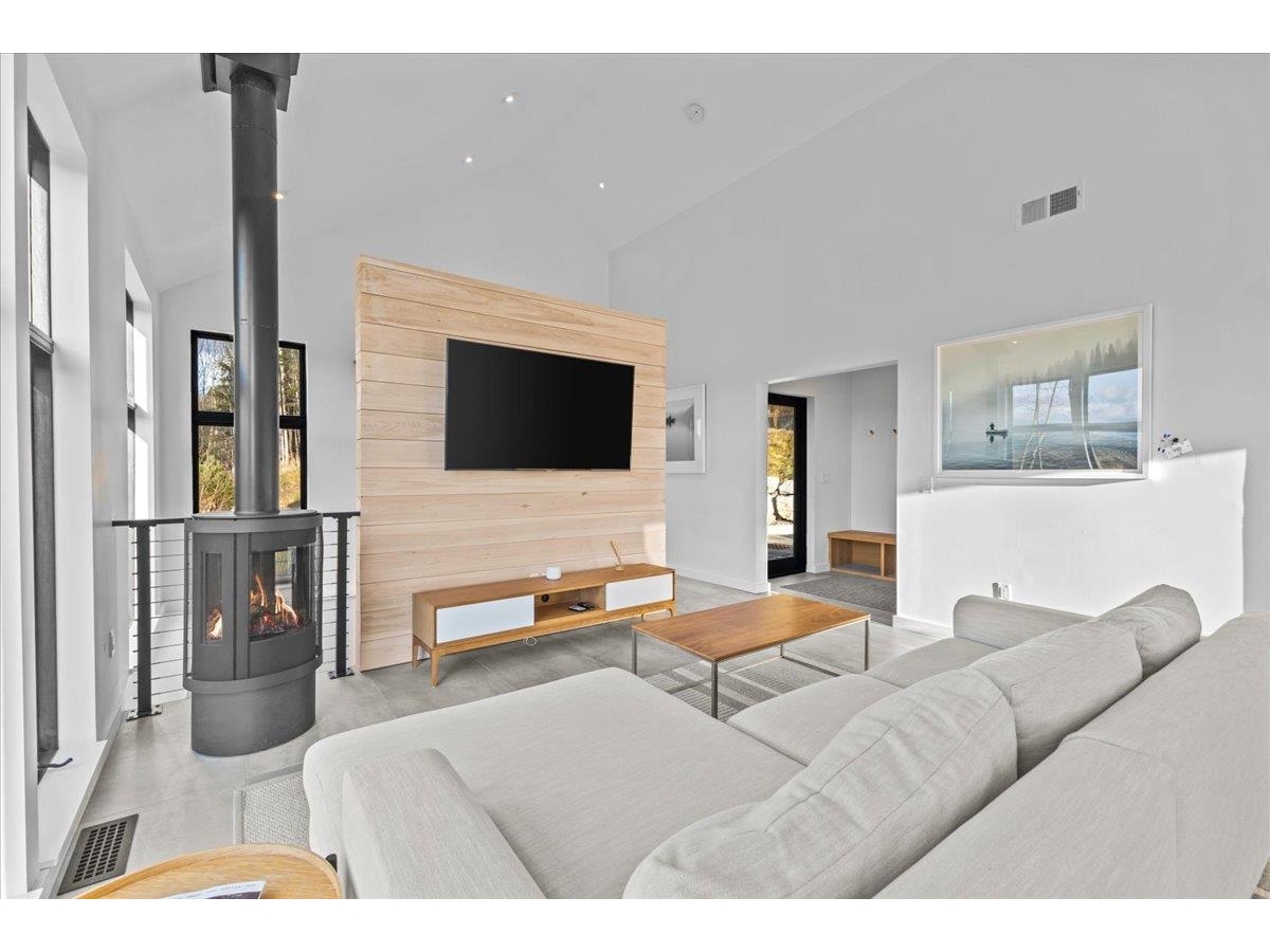 55 Eloise Lane, Unit B