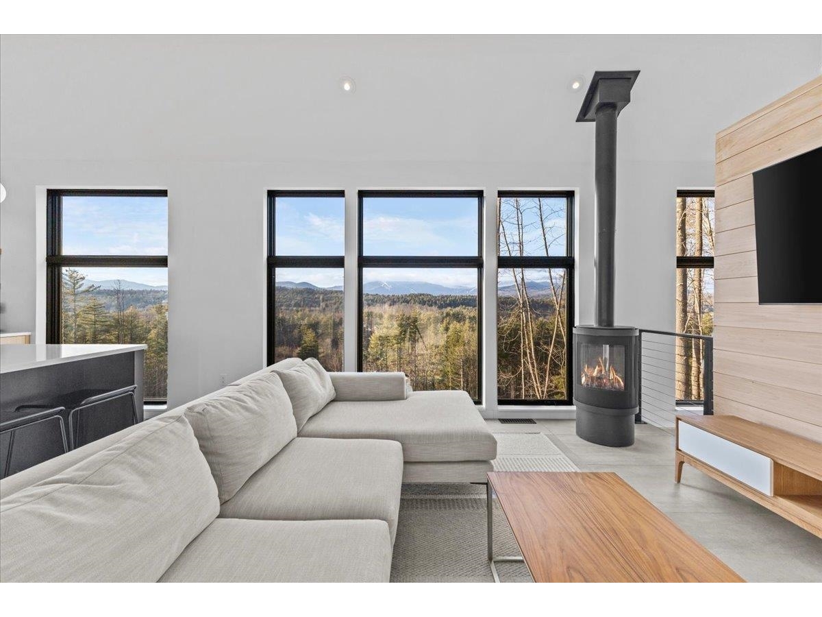 55 Eloise Lane, Unit B