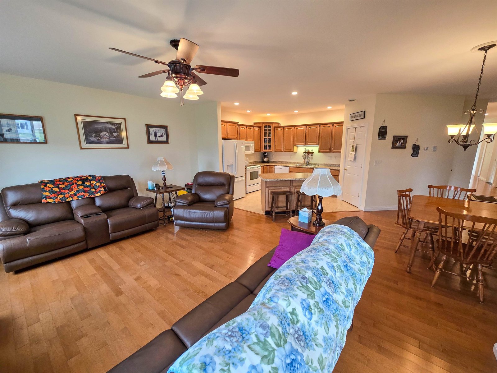 55 Garden Circle