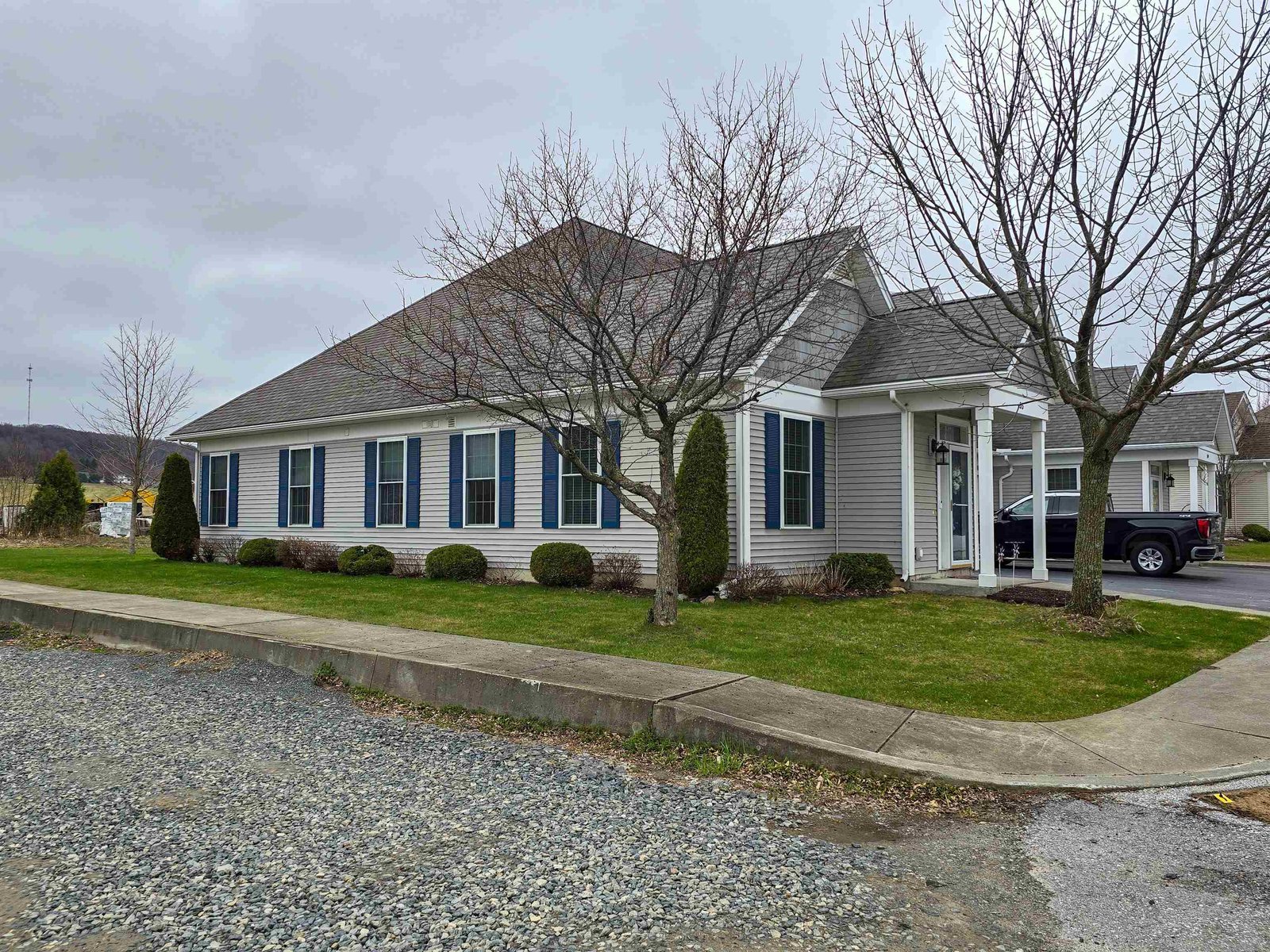 55 Garden Circle