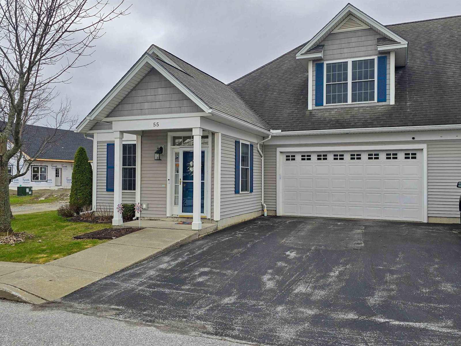 55 Garden Circle
