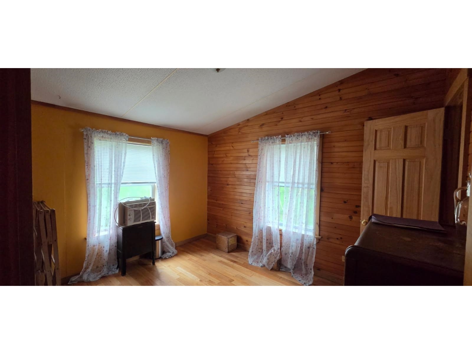 Bedroom #1