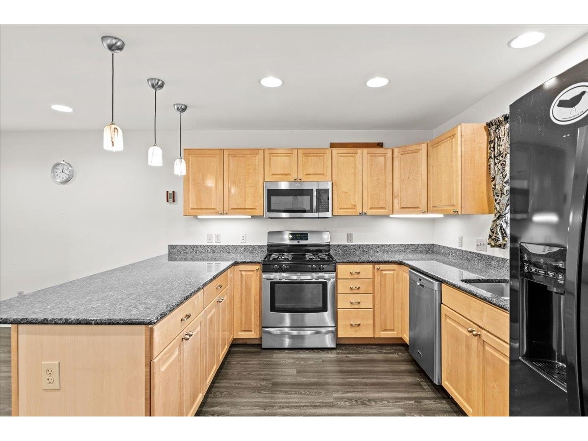 55 Jersey Way, Unit B10