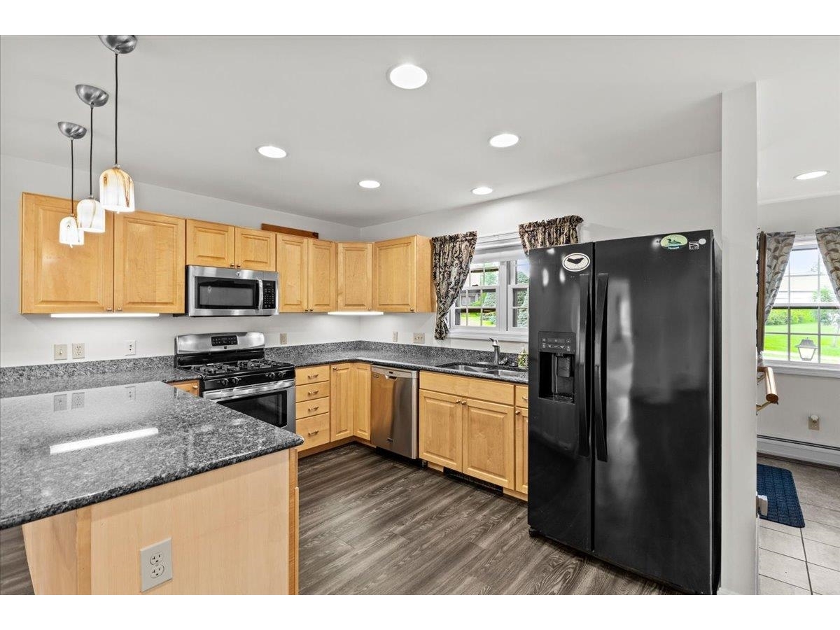 55 Jersey Way, Unit B10