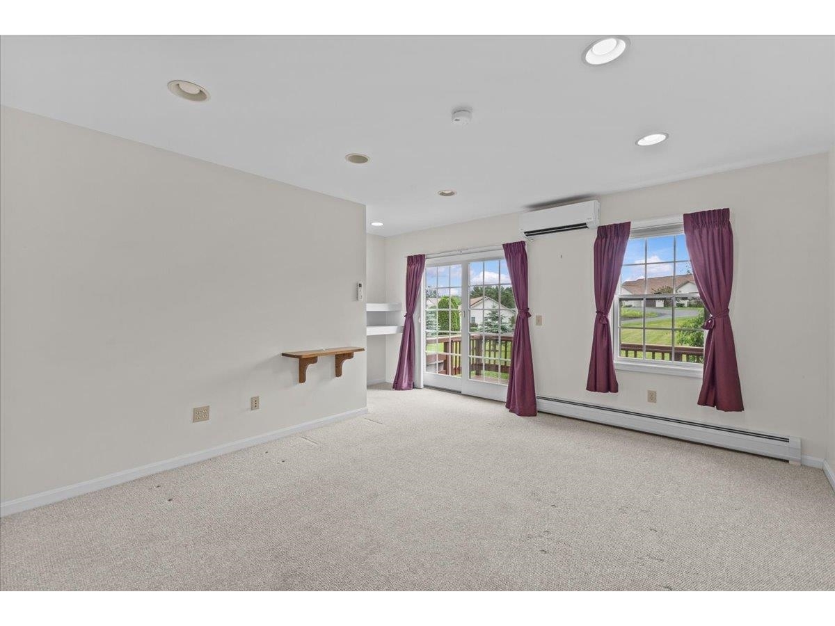 55 Jersey Way, Unit B10