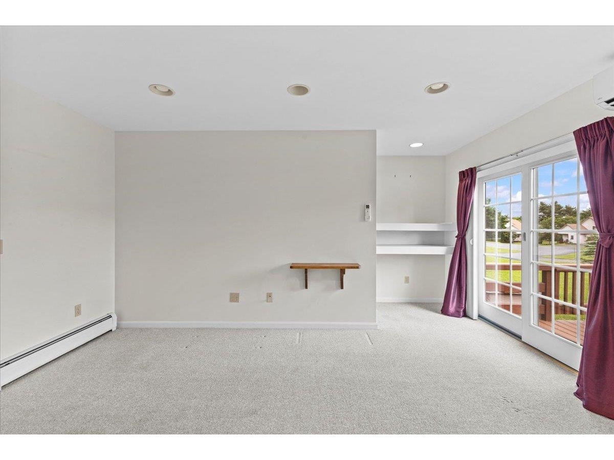 55 Jersey Way, Unit B10