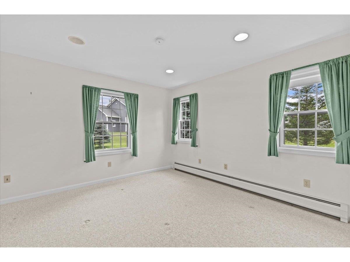 55 Jersey Way, Unit B10