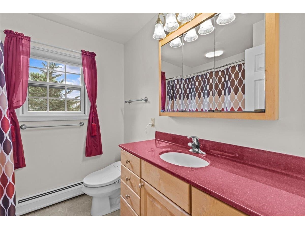 55 Jersey Way, Unit B10