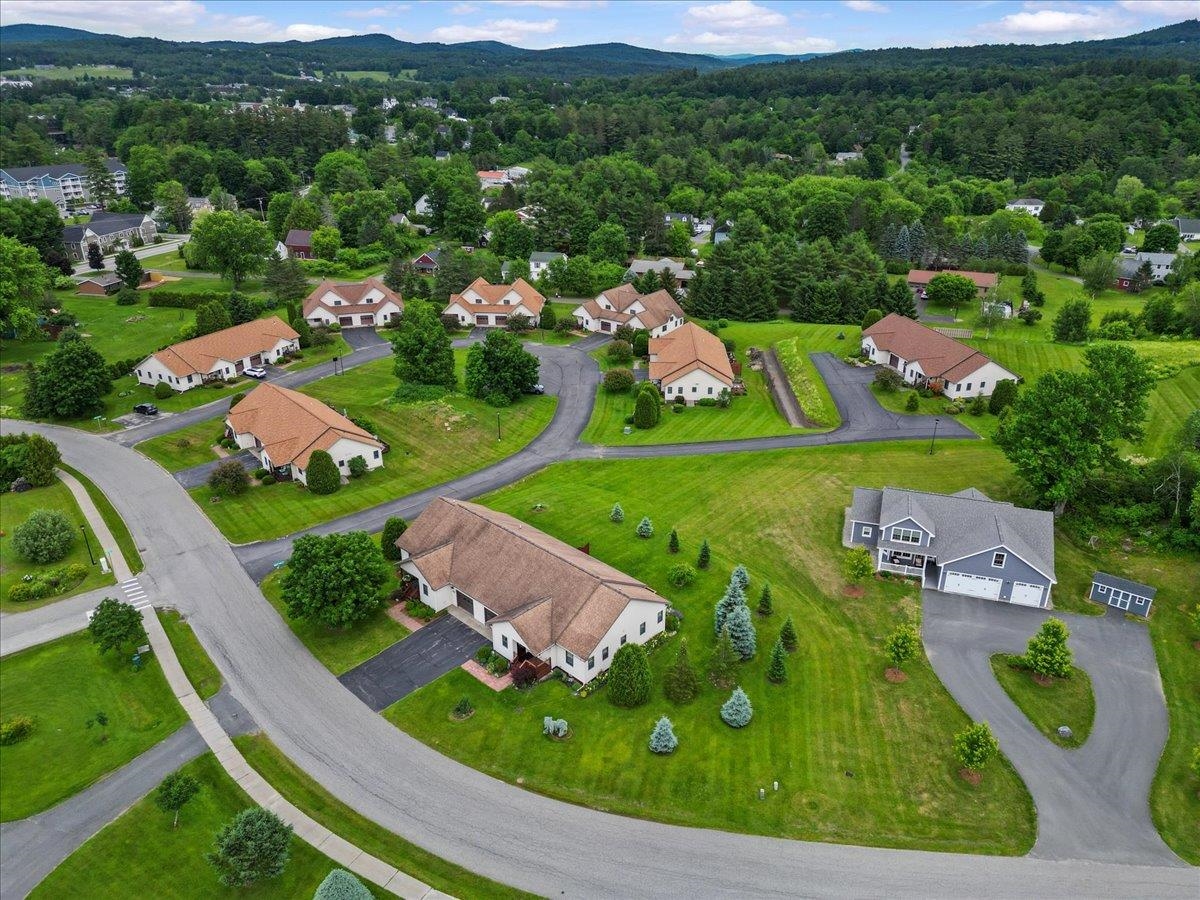 55 Jersey Way, Unit B10
