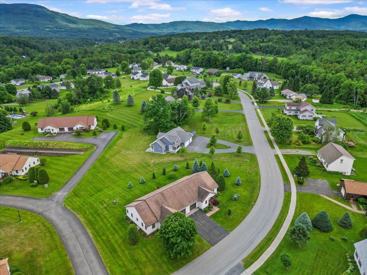 55 Jersey Way, Unit B10