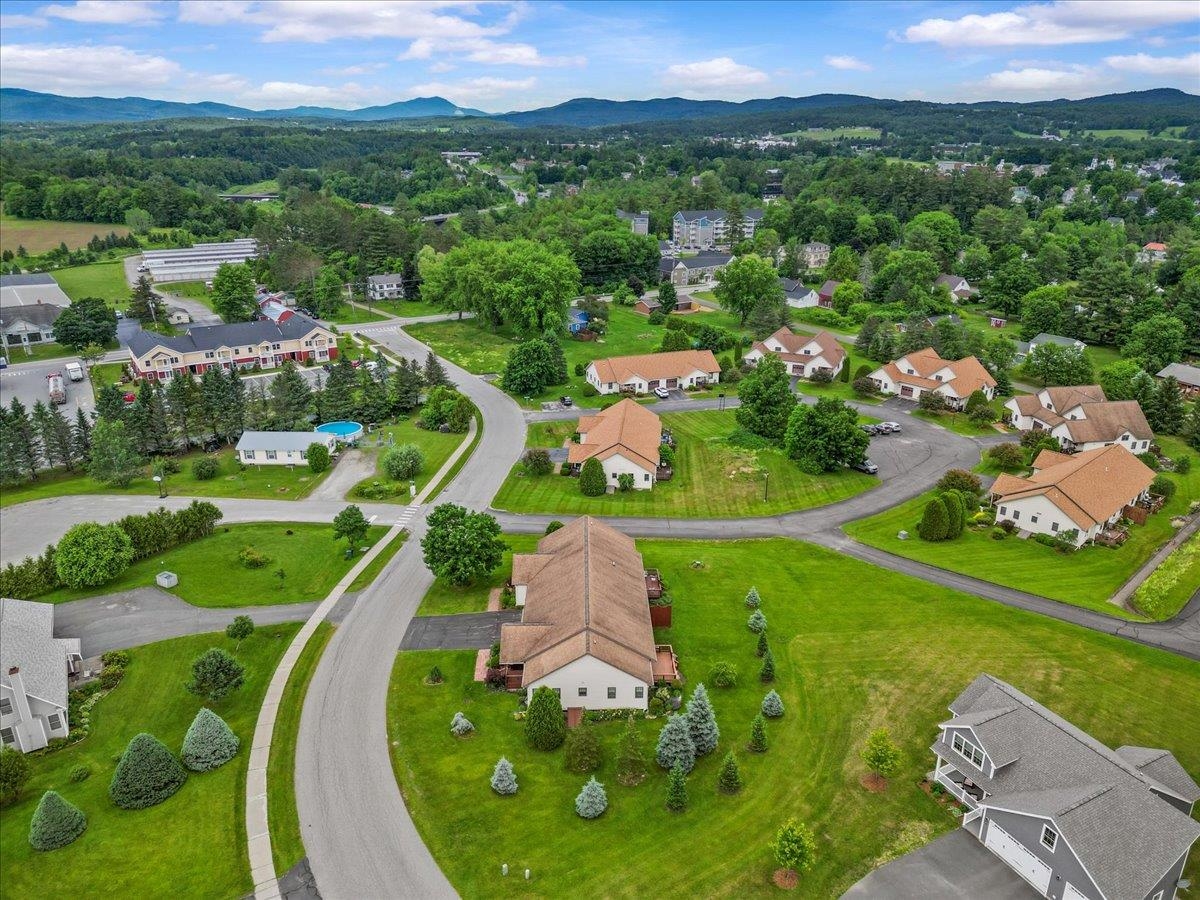 55 Jersey Way, Unit B10