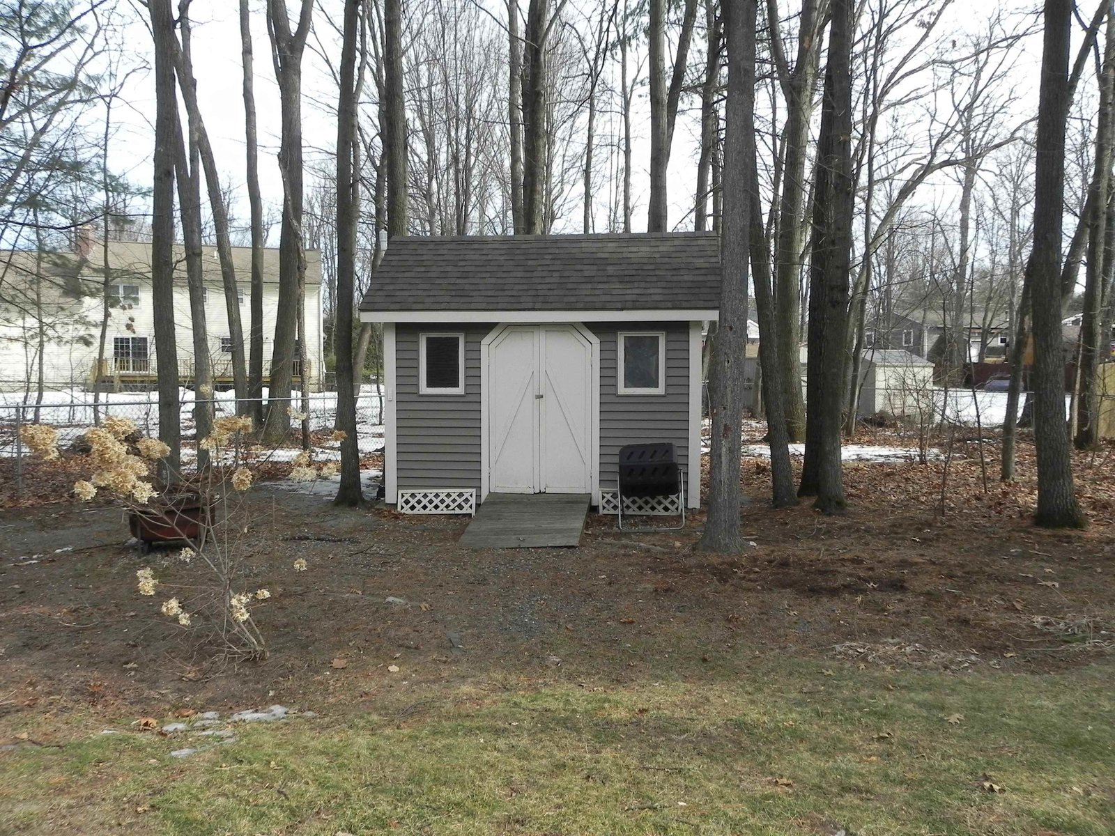 55 Longwood Circle