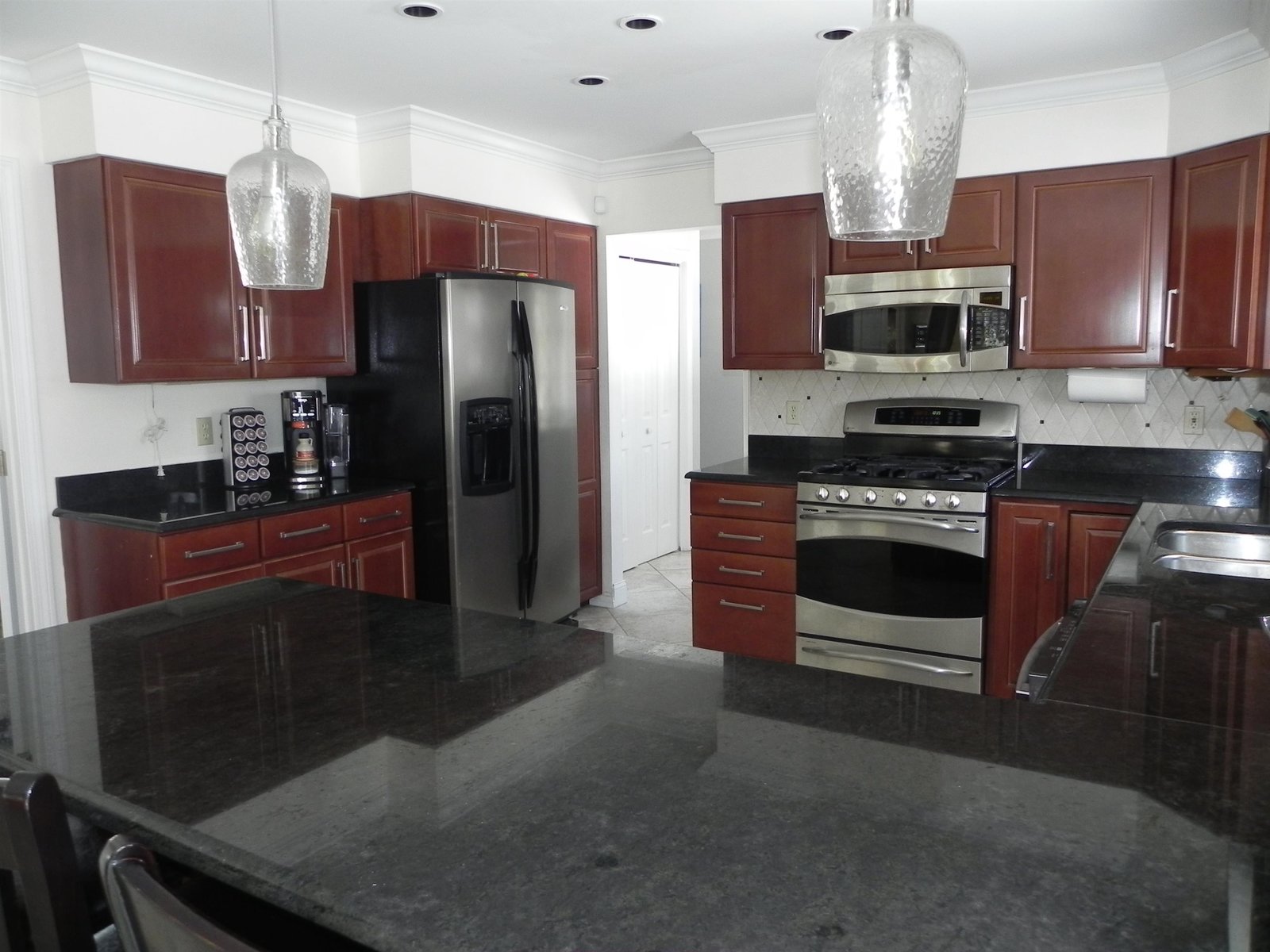 55 Longwood Circle