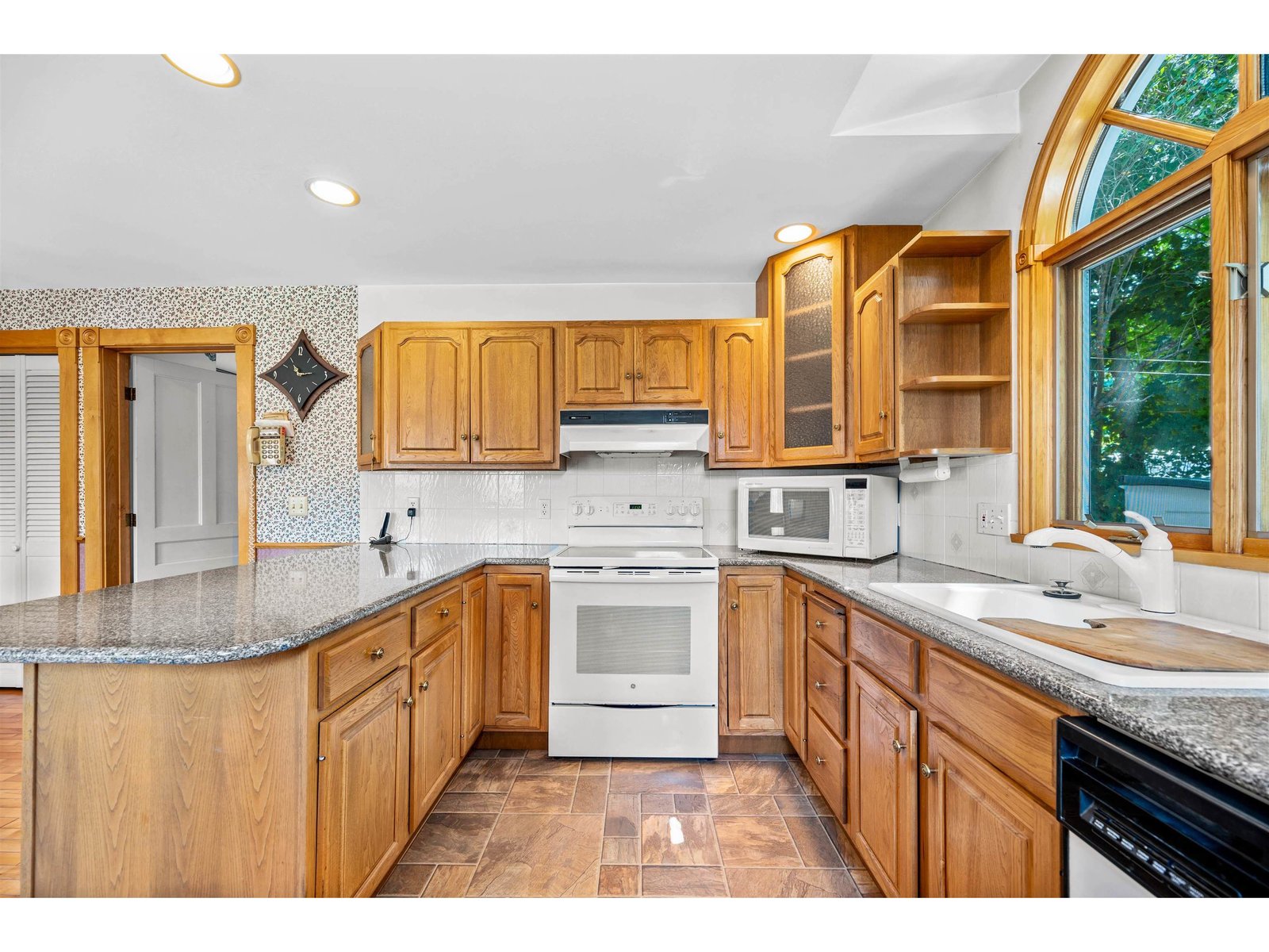 55 Maple Avenue
