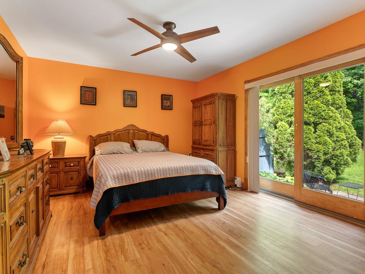 Primary suite with yard access