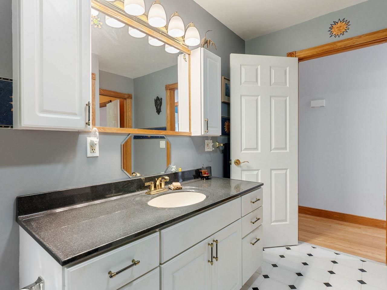 55 Maplewood Avenue