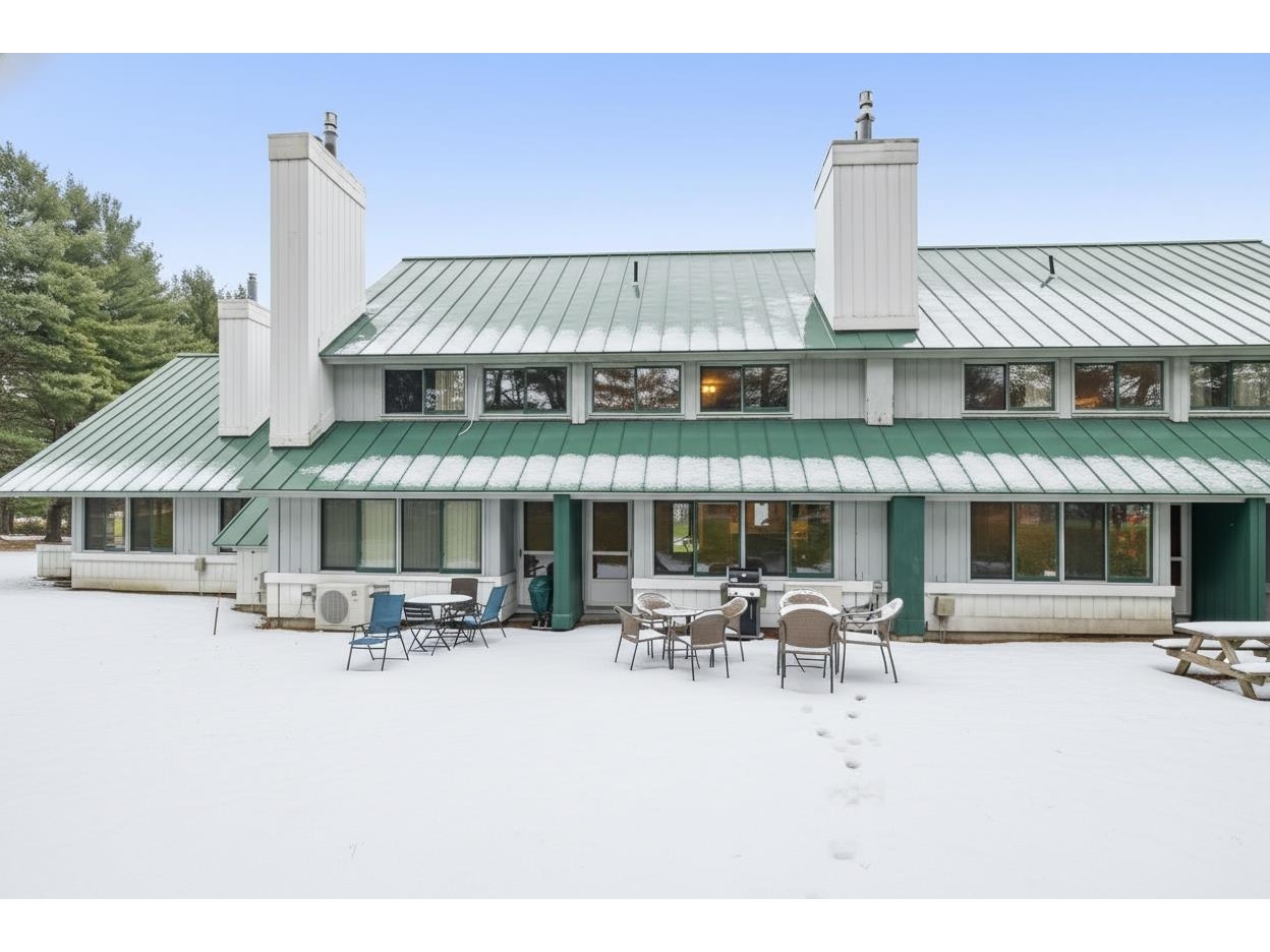 55 Village Green Drive, Unit 3C