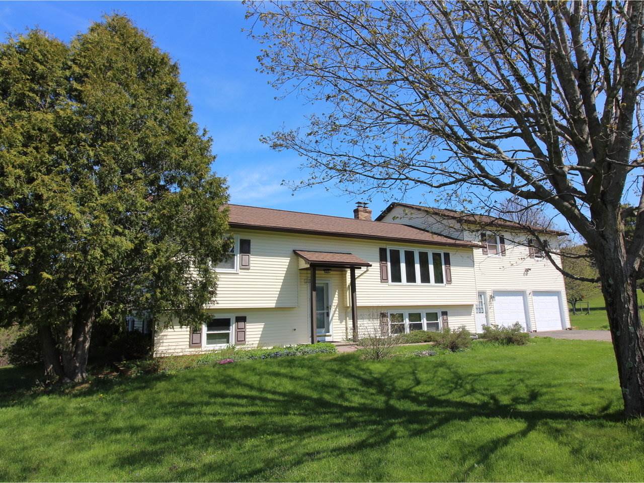557 East Road