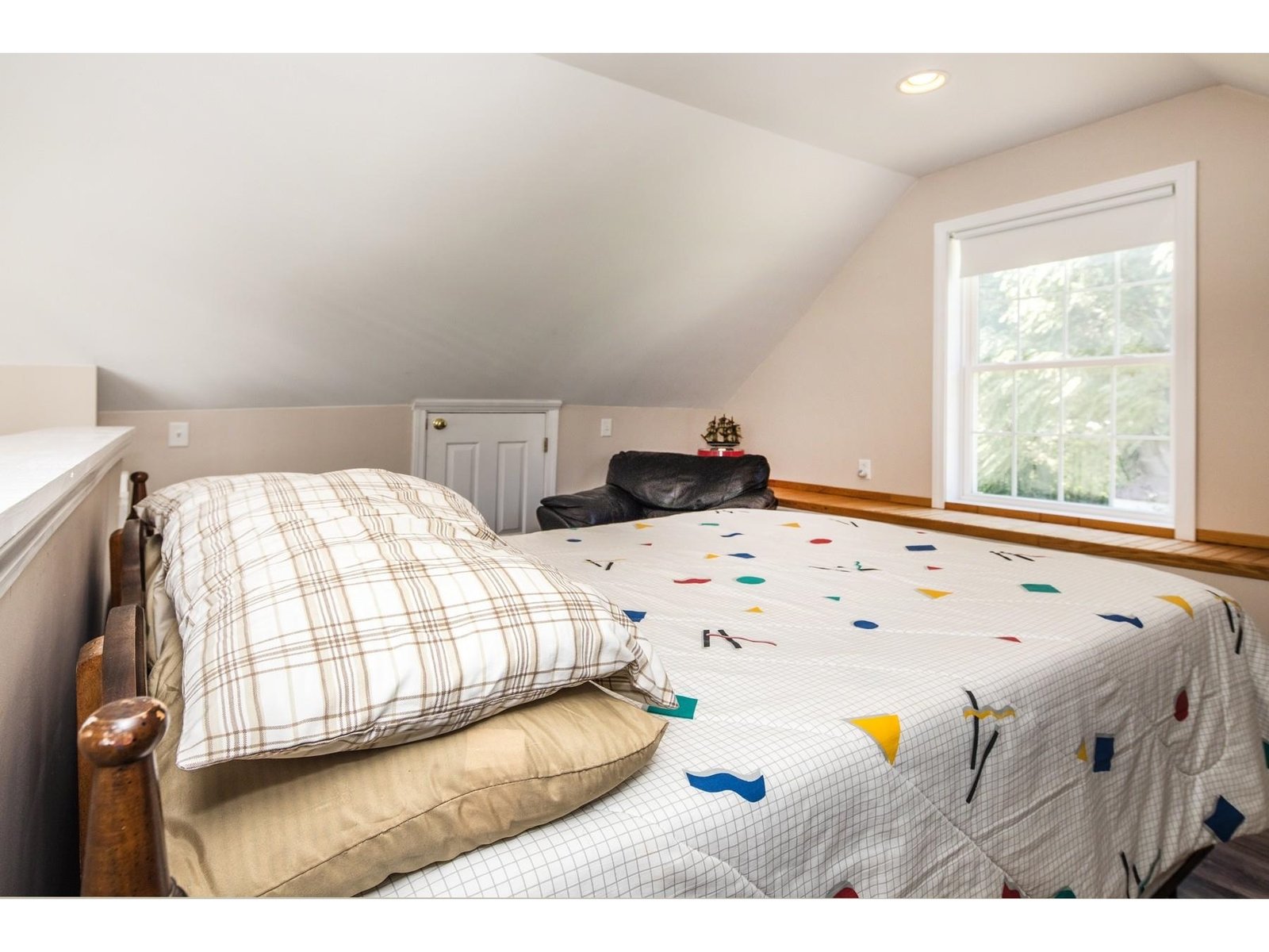 558 Burr Pond Road